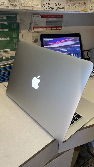 MacBook Air (13-inch, Early 2014)