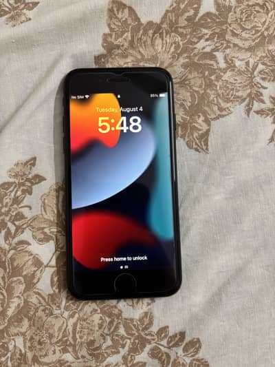 Apple iPhone SE