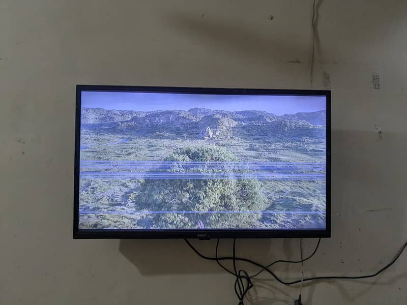 LCD 32 inch 9
