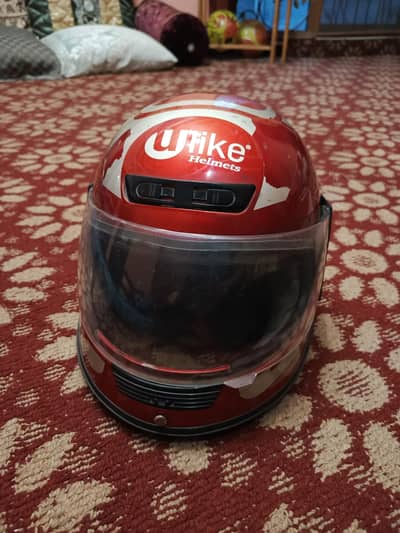 red helmet