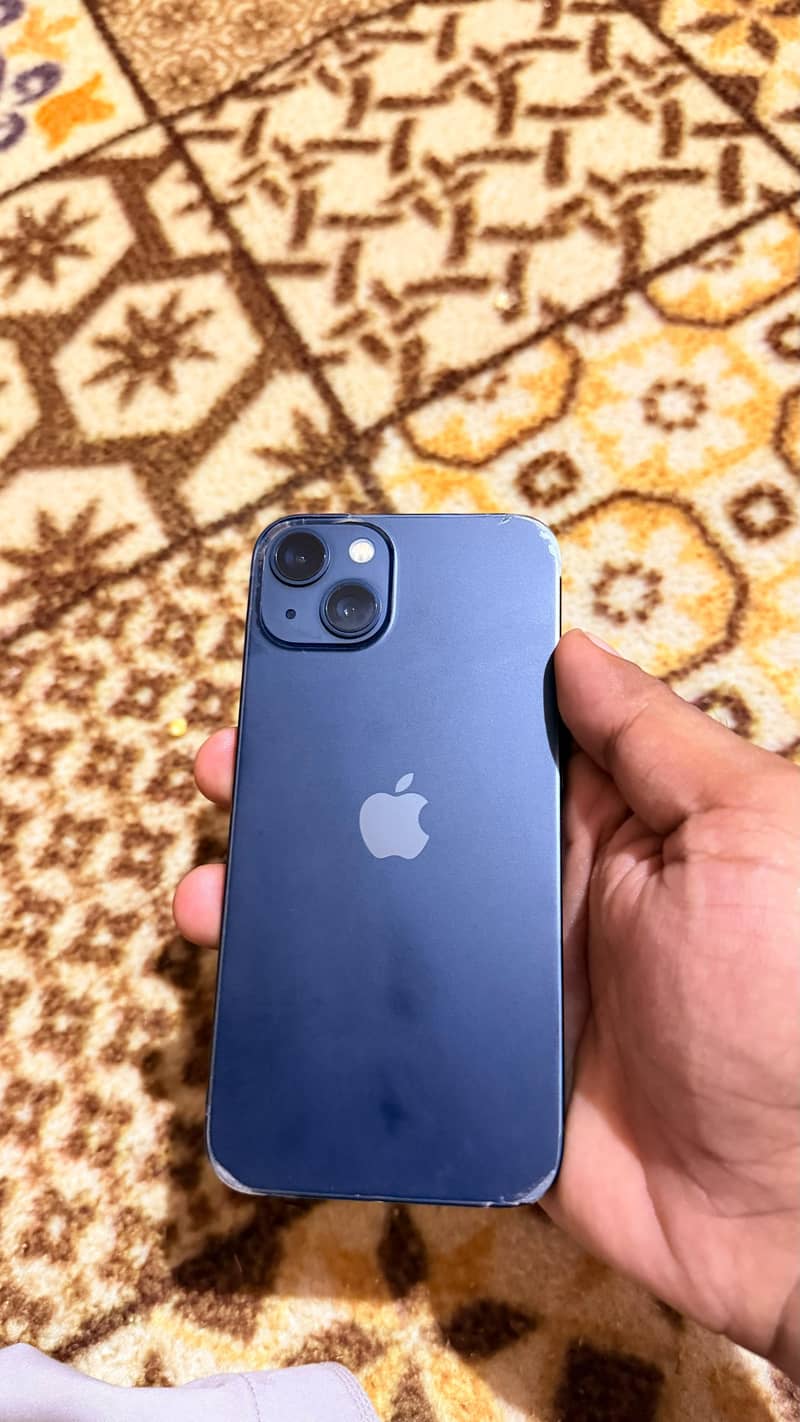 Apple iPhone 13 0