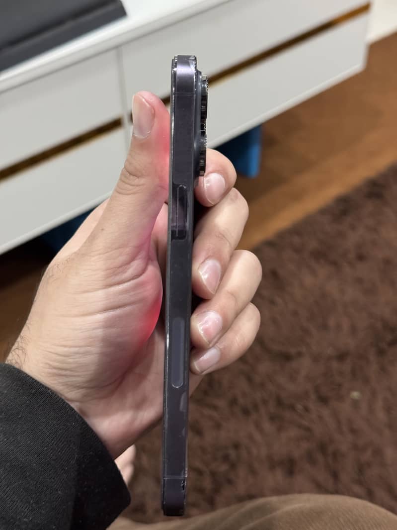 Apple iPhone 14 Pro Max 2