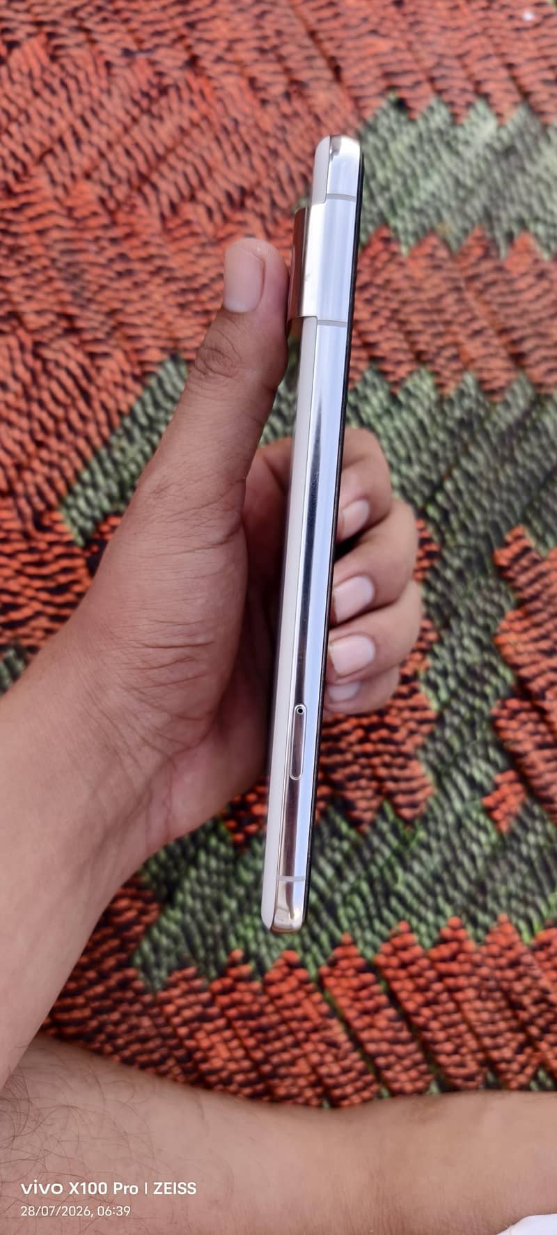 Google Pixel 8 Pro 4