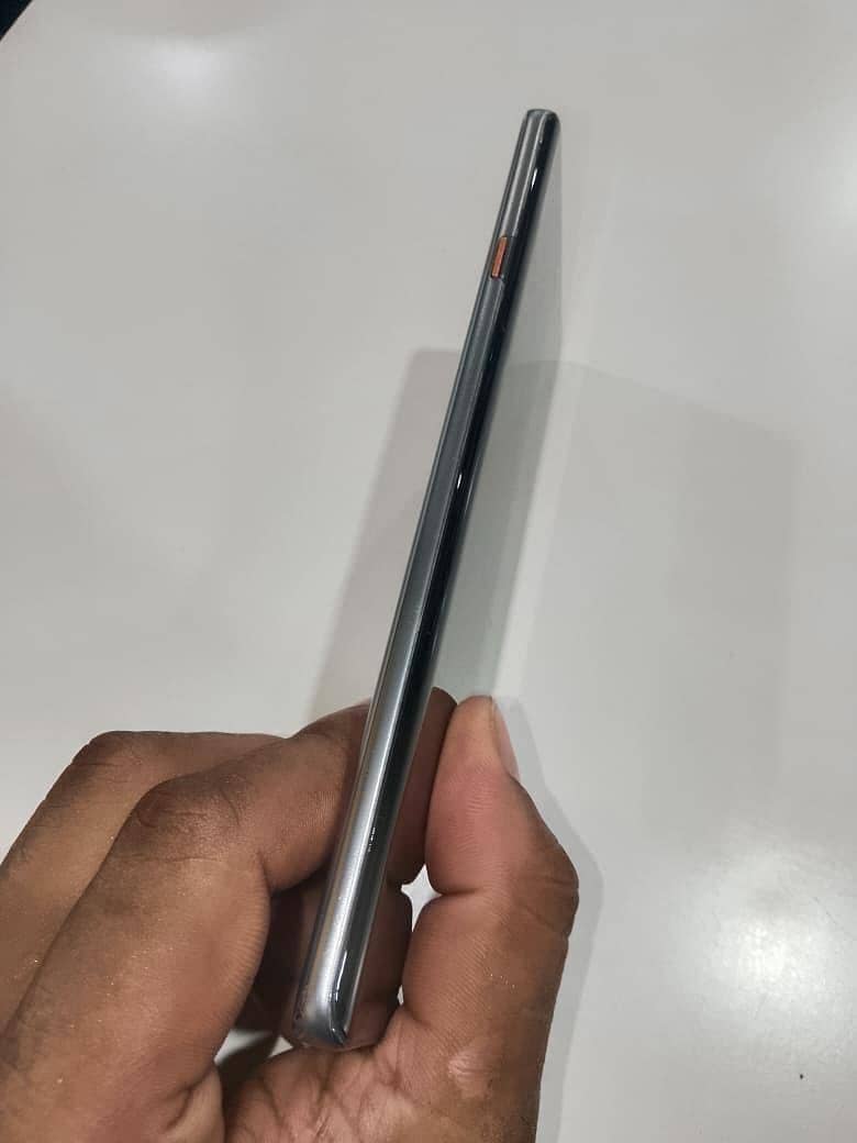 Tecno CAMON 40 Pro 2