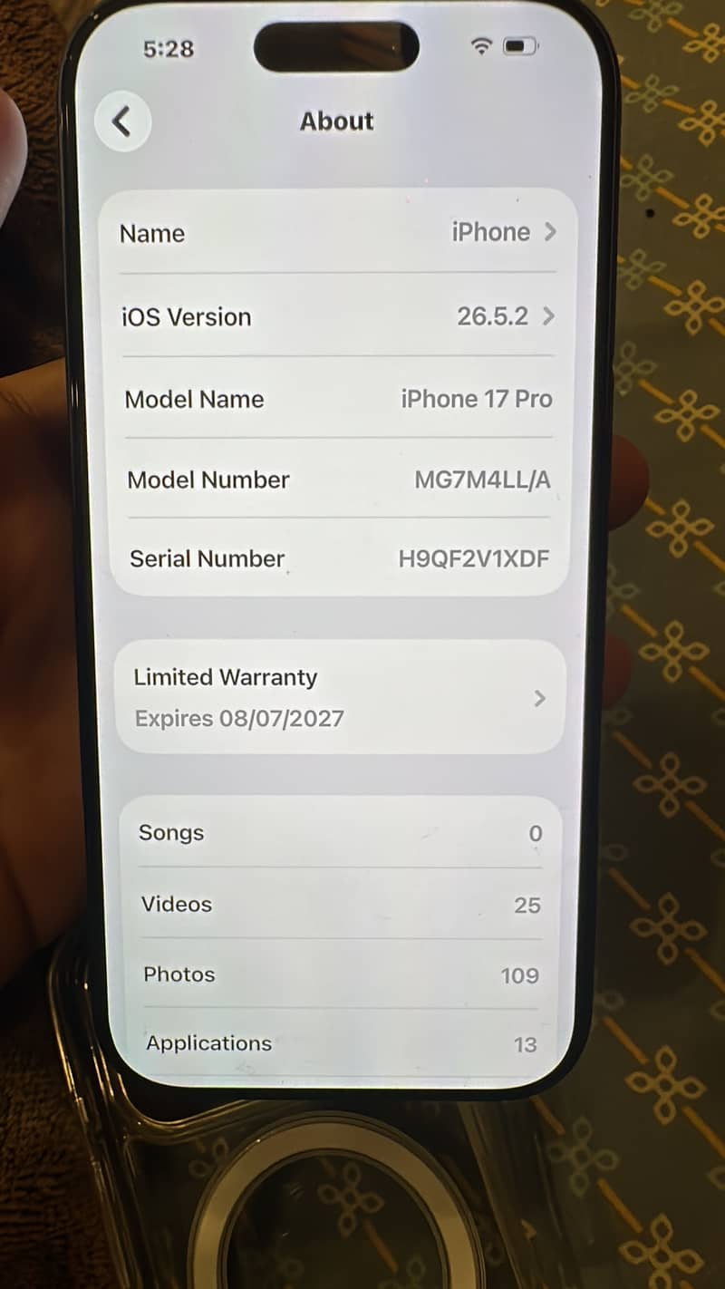 iPhone 17 pro 4