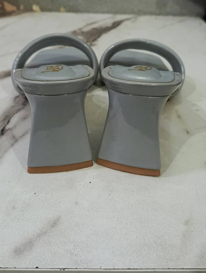 kit shoes 1
