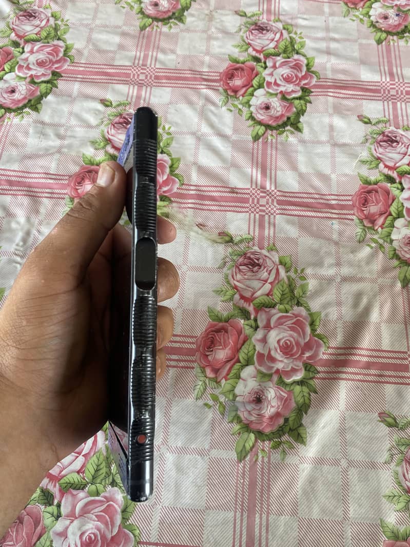 Apple iPhone 11 3