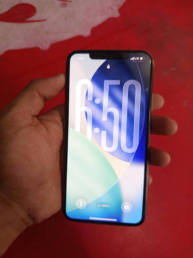 Apple iPhone 11 Pro Max 2