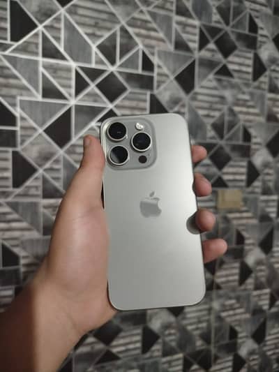 Apple iPhone 15 Pro factory unlock
