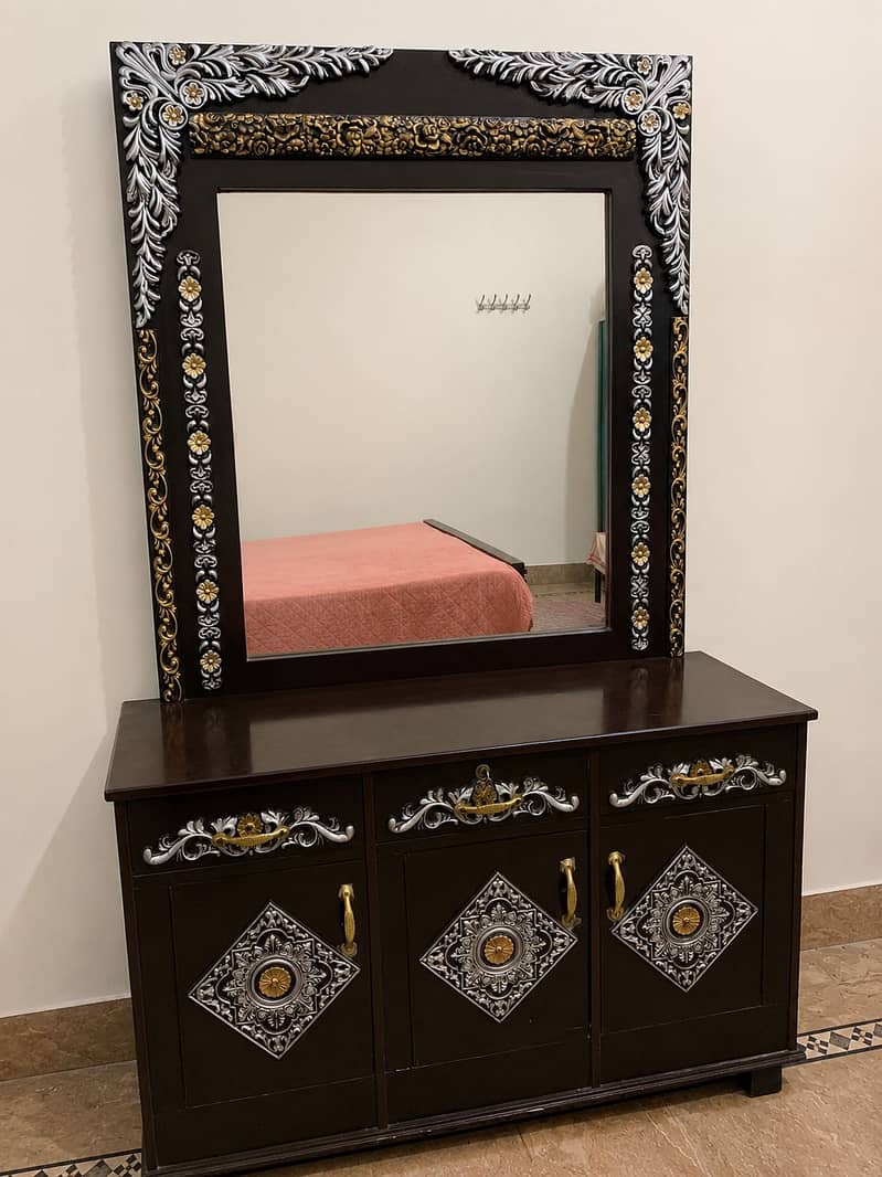 Full size bed set two side tables dressing table 3