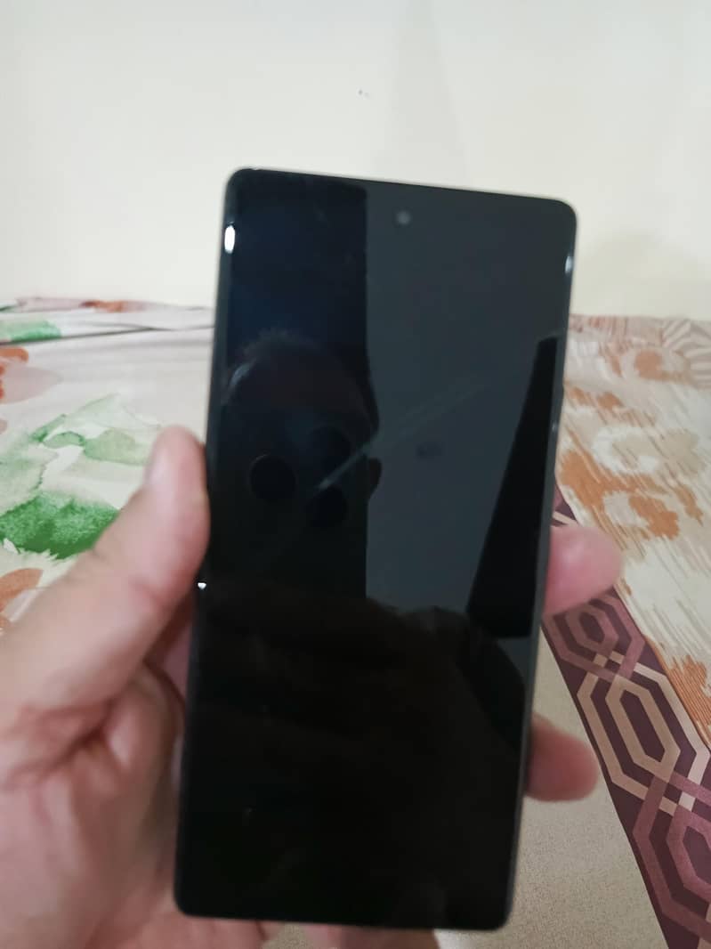 Google Pixel 6a 5