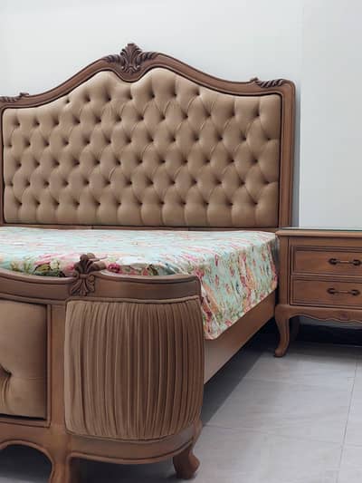 COMPLETE BEDSET FOR SALE