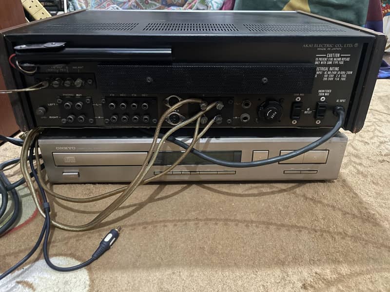 Akai Amplifier 3