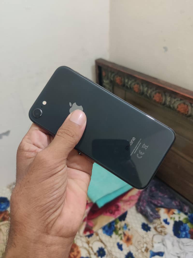 Apple iPhone 8 0