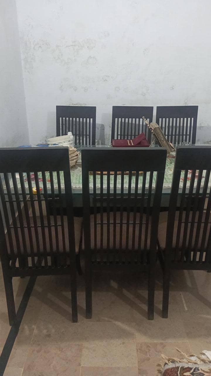 Dining table with chairs 0