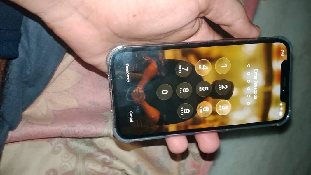 Apple iPhone 12 2