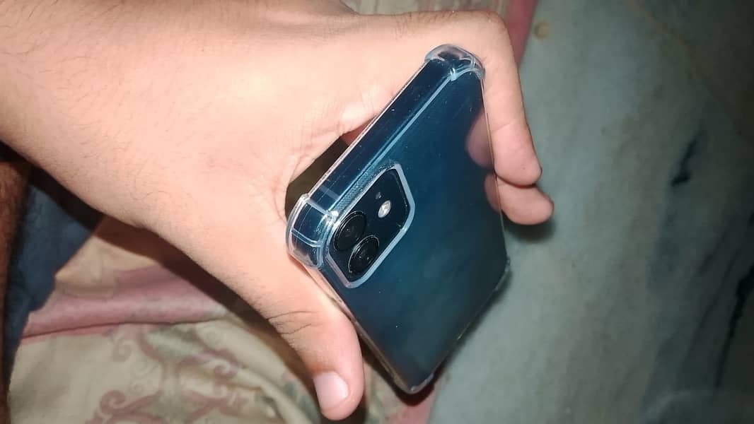 Apple iPhone 12 3