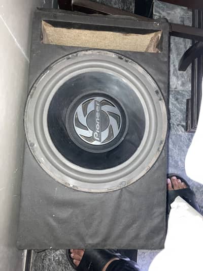 Pioneer 12 inch subwoofer 850W for sale
