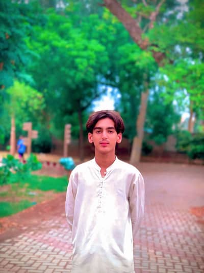 muneeb lodhi