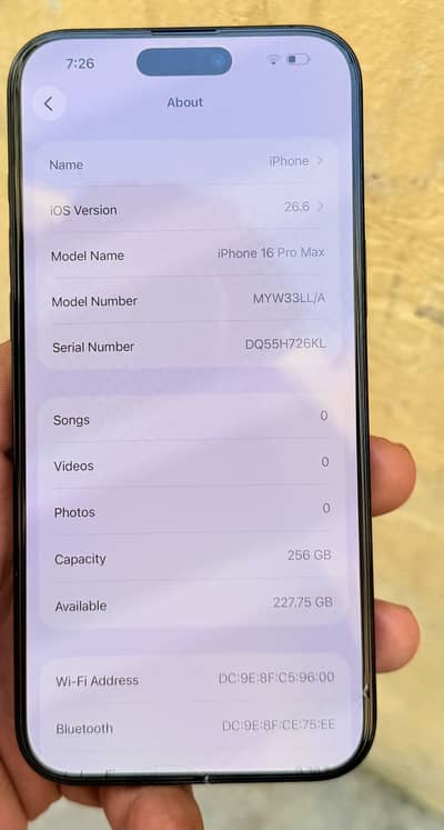 Apple iPhone 16 Pro Max jv