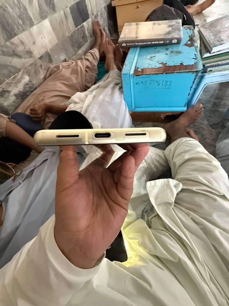 Google Pixel 7 2