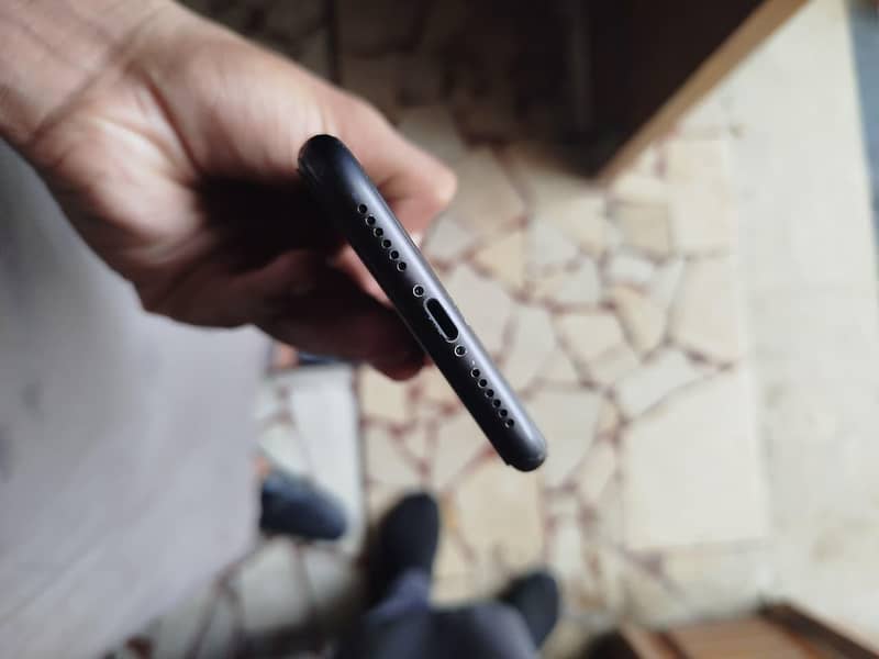 Apple iPhone 11 2