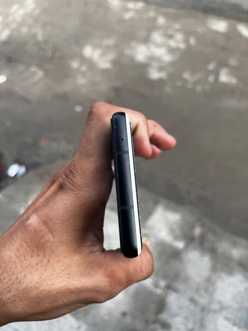 Google Pixel 6a 4