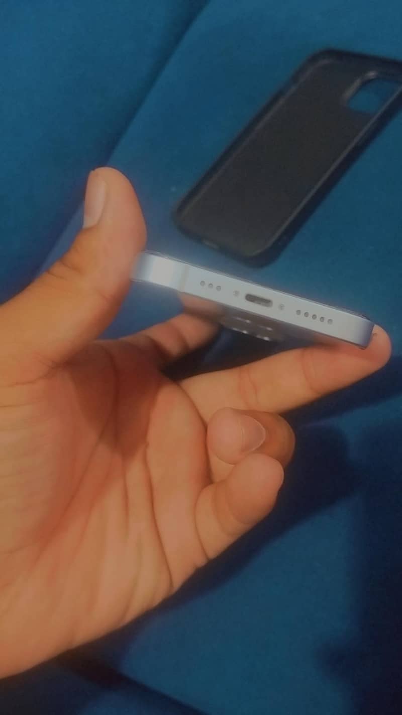 Apple iPhone 14 5