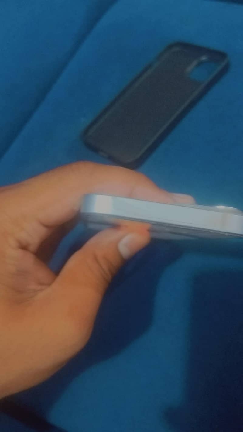 Apple iPhone 14 6