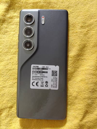 Tecno CAMON 40 Pro