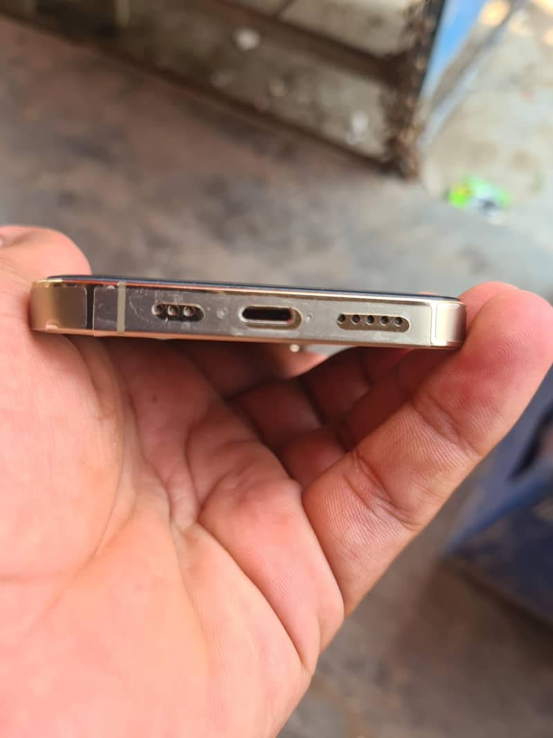 Apple iPhone 13 Pro 5
