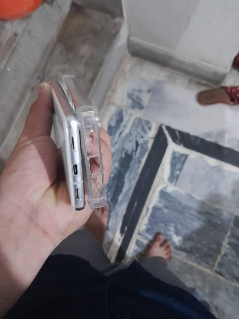 Google Pixel 7a 1