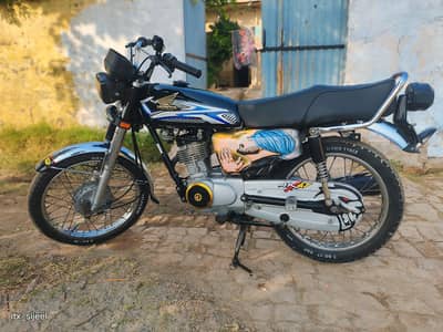 koi kam nhi Hy bike ma 10by10 Hy double Saman ka sath