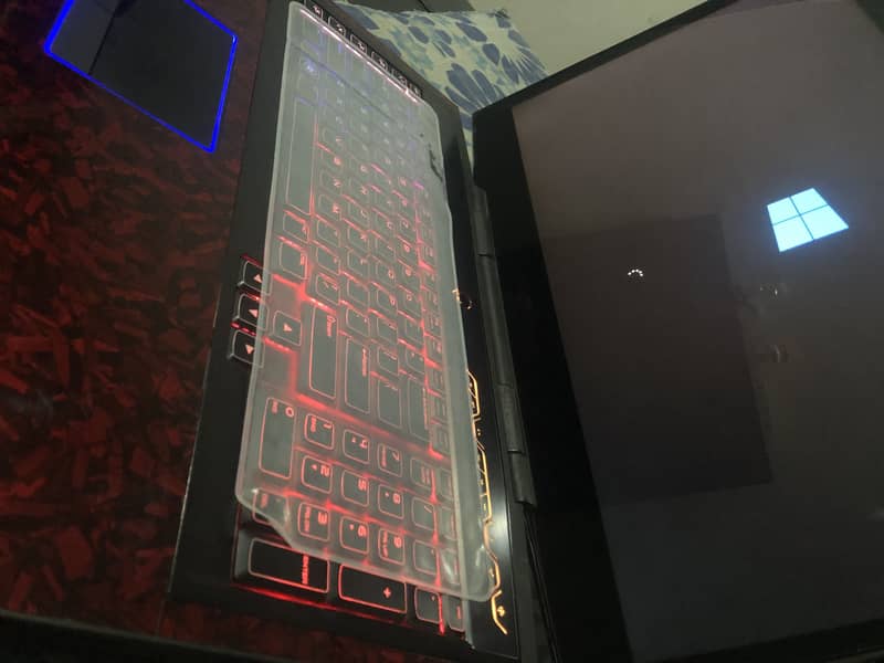 Alienware M18 Gaming Machine 7