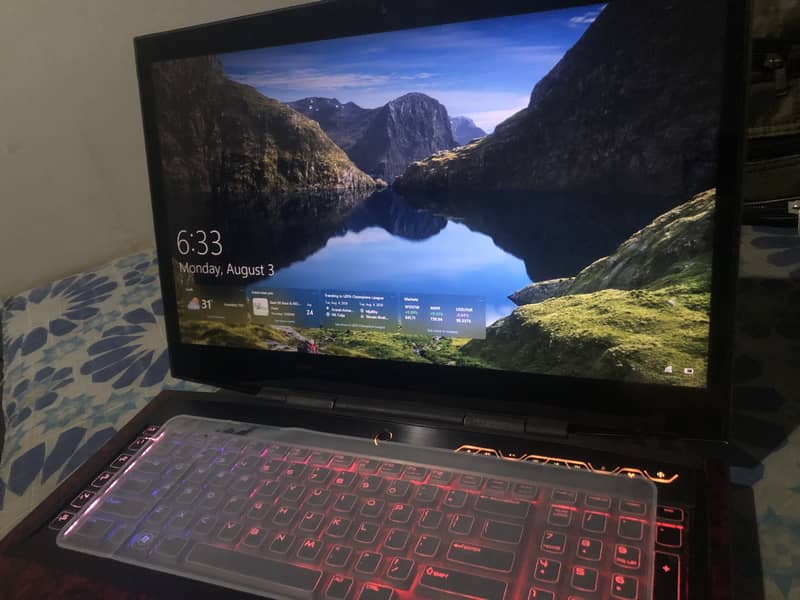 Alienware M18 Gaming Machine 9