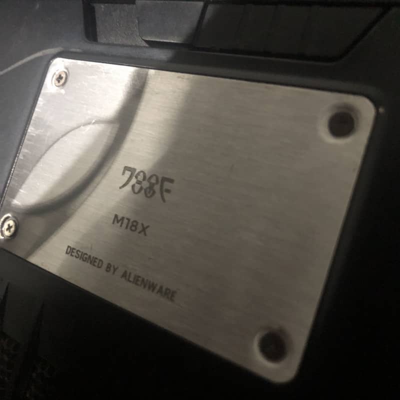 Alienware M18 Gaming Machine 15