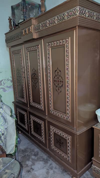 3 Piece Bedroom Furniture Set Excellent Condition | Kasur