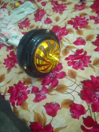 AC DC fan 30 waat one month usde hai gher shift kar Rahe hai