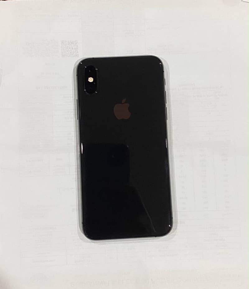 Apple iPhone Xs 1