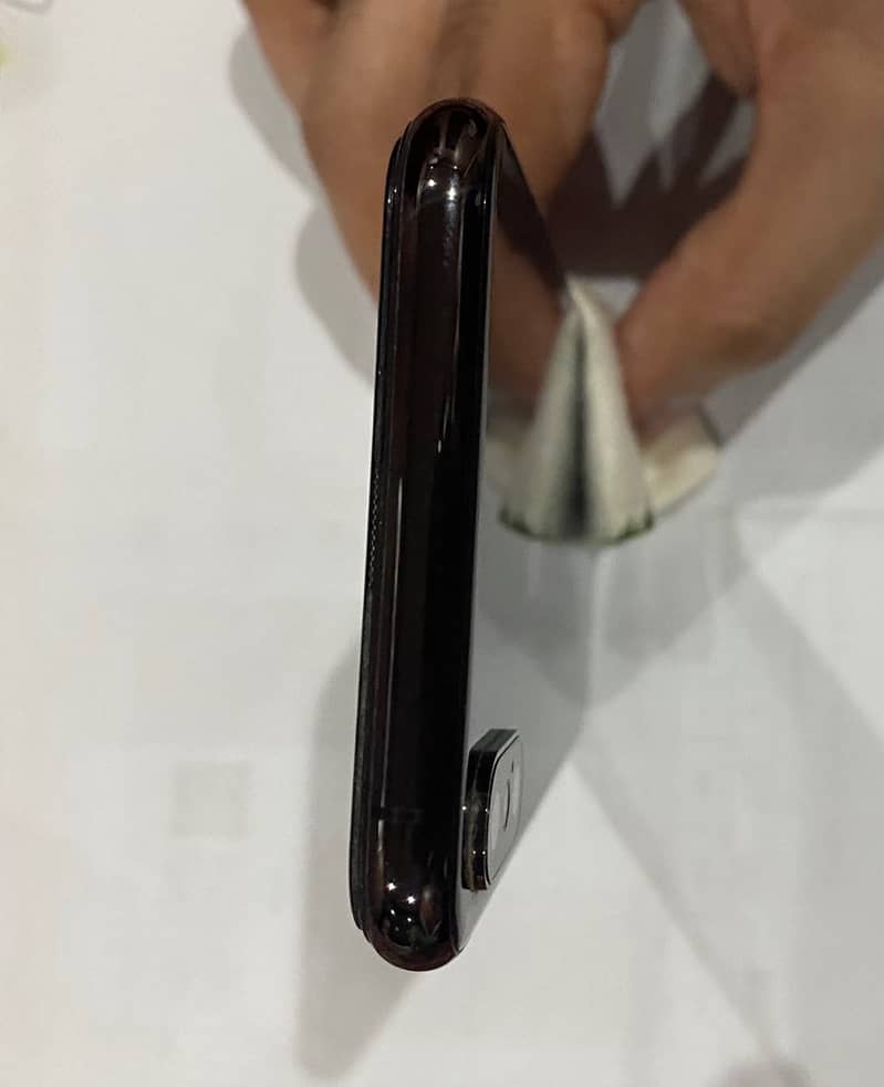 Apple iPhone Xs 5