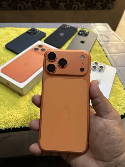 iPhone 17 pro max factory unlocked 256GB CH MODEL