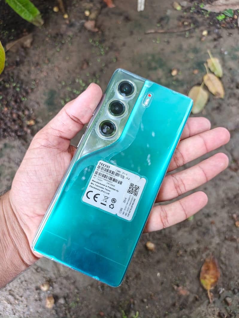 Tecno CAMON 40 Pro 8