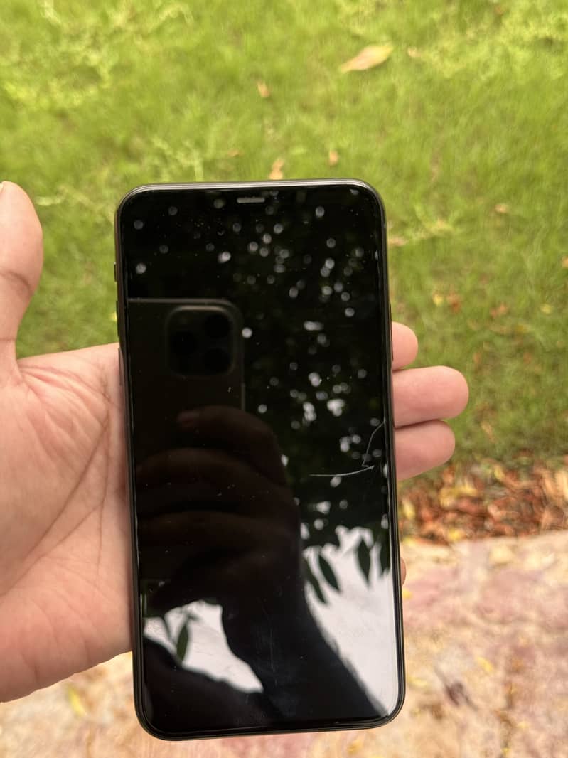 Apple iPhone 11 Pro Max 1