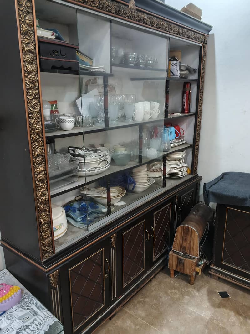 dressing table and showcase 5