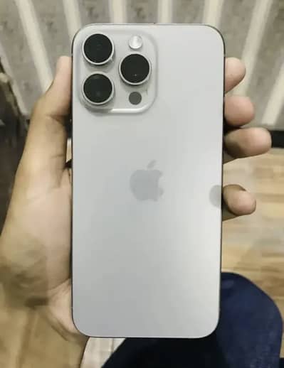 Apple iPhone 15 Pro Max