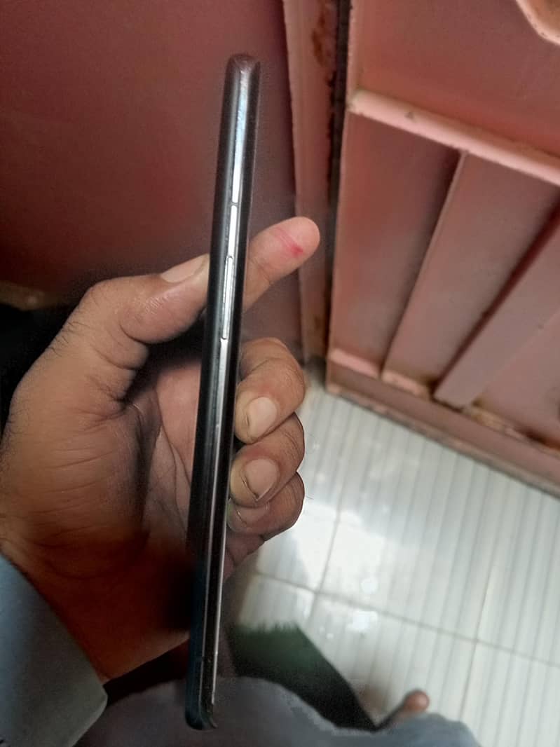 One Plus 9 Pro 4