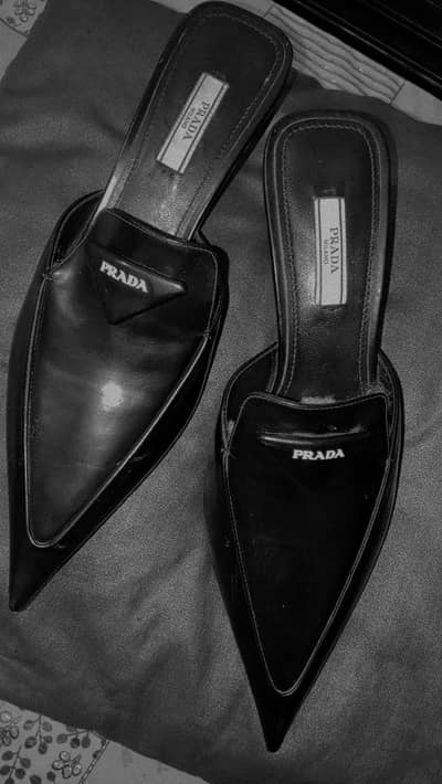 Prada Milano Black Leather Mule Heels – Size 38 – Made in Italy