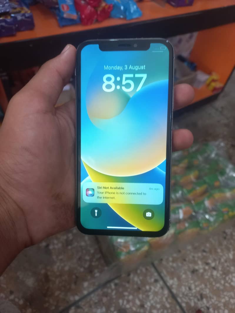 Apple iPhone X 4
