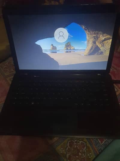 Laptop HP i3 1rd generation