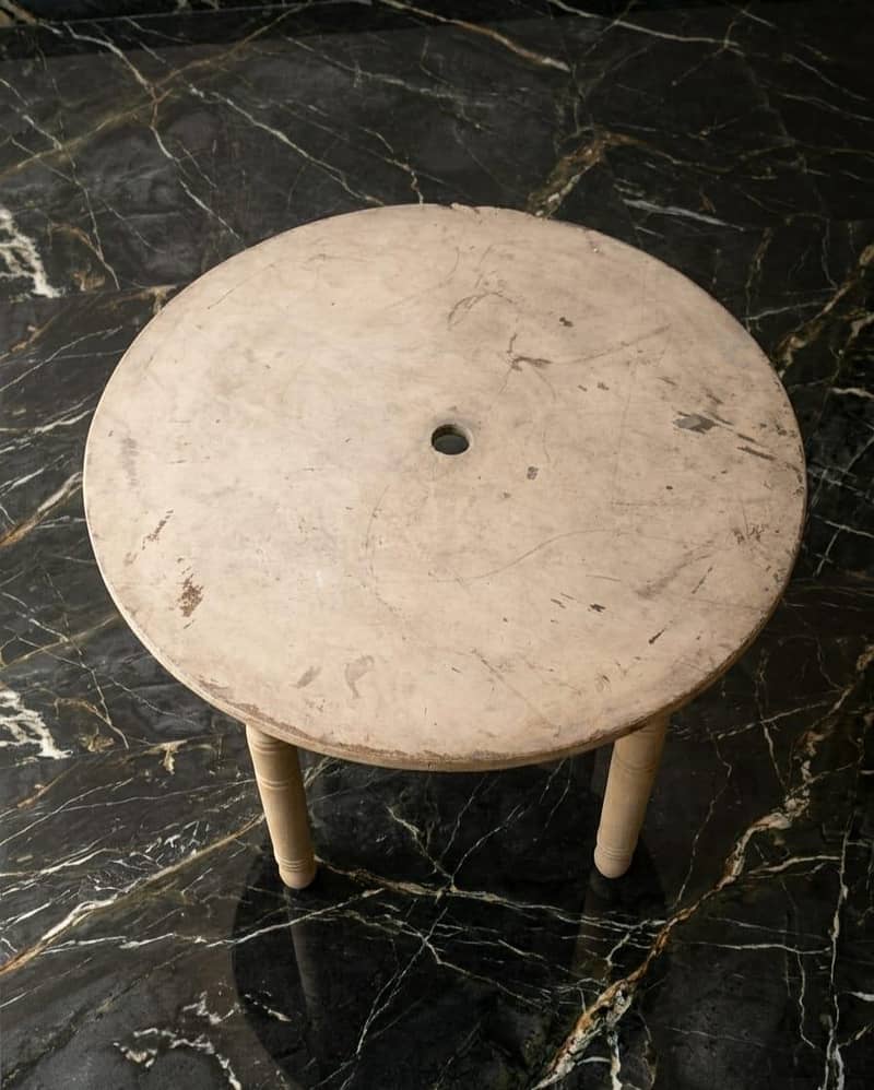 table/ console table / dressing table / table 3